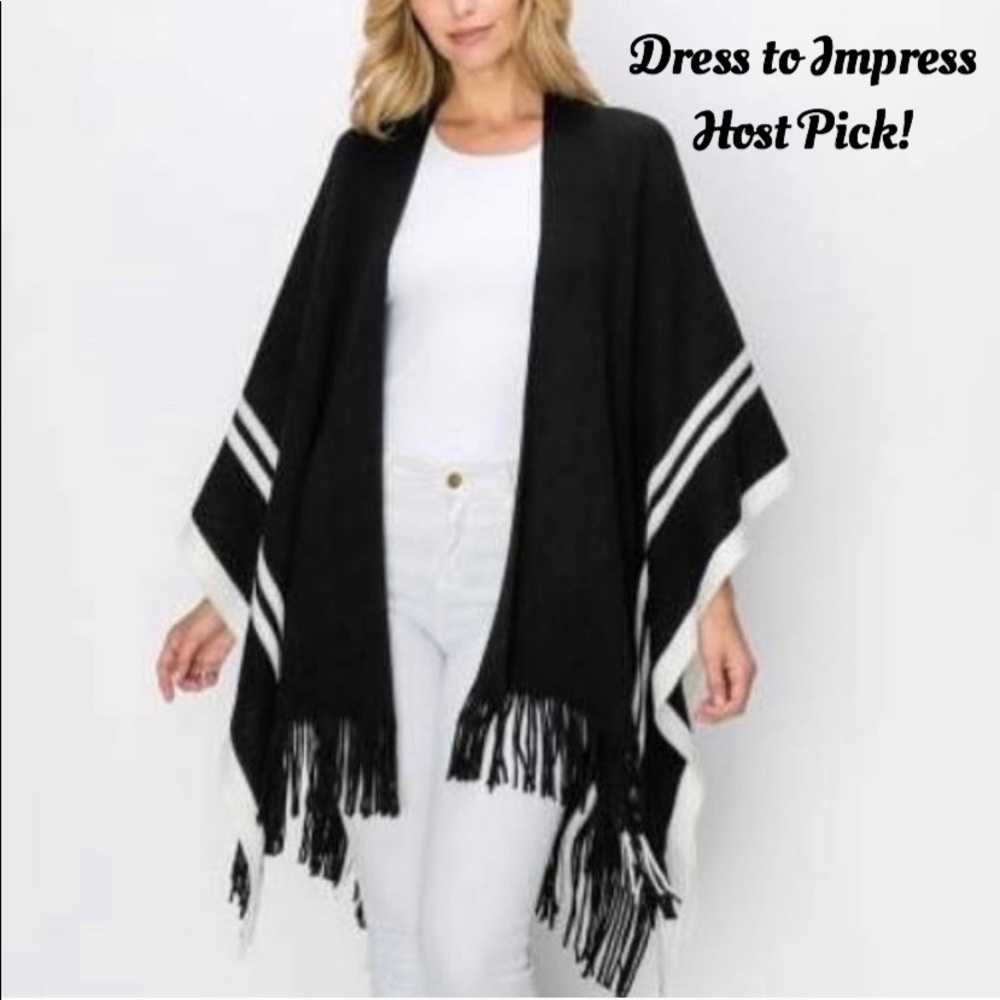 One Left! Host Pick!🌟💫Black White Stripe Wrap